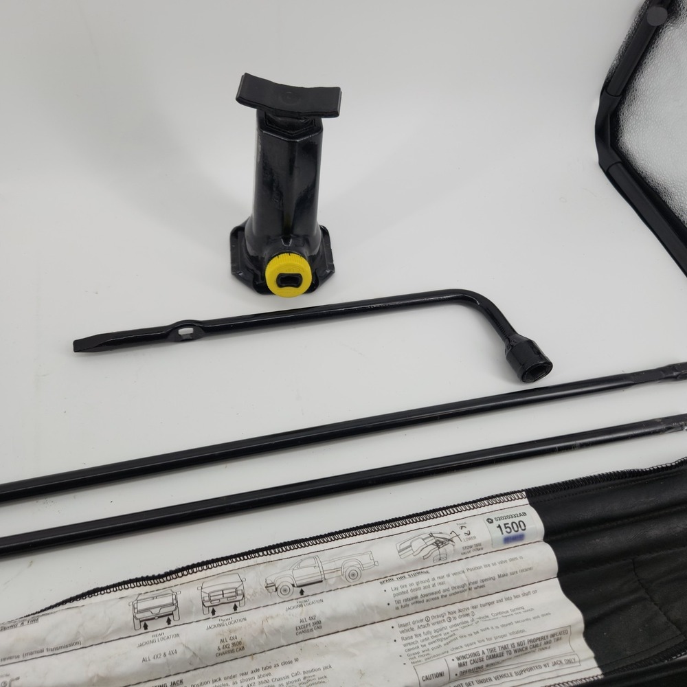 1994-2001 Dodge Ram 1500 OEM Bottle Jack Tool Kit Bag 52020332AB